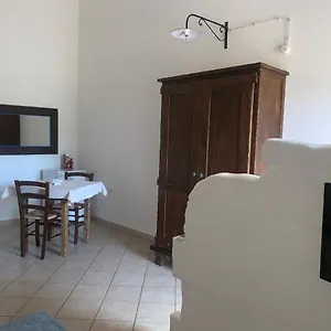 Canne Al Vento Bed & Breakfast Galtellì