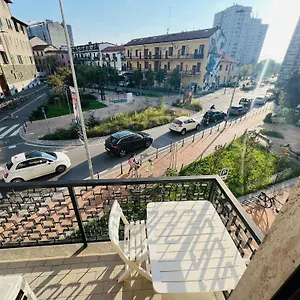 Gigli, Con Cucina In Comune E Terrazza Affittacamere Milano