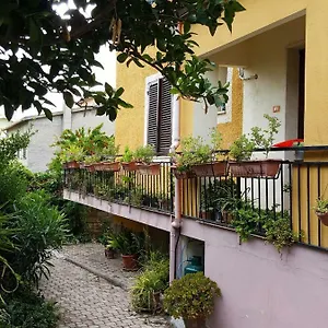 Sara Bed & Breakfast Ossi