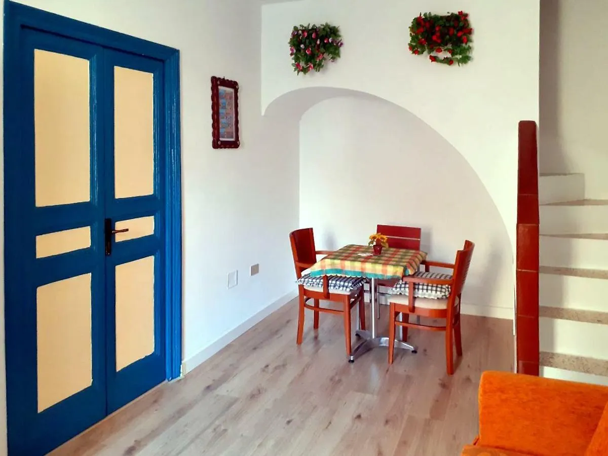 Flamingo Room Castellammare del Golfo Guest house